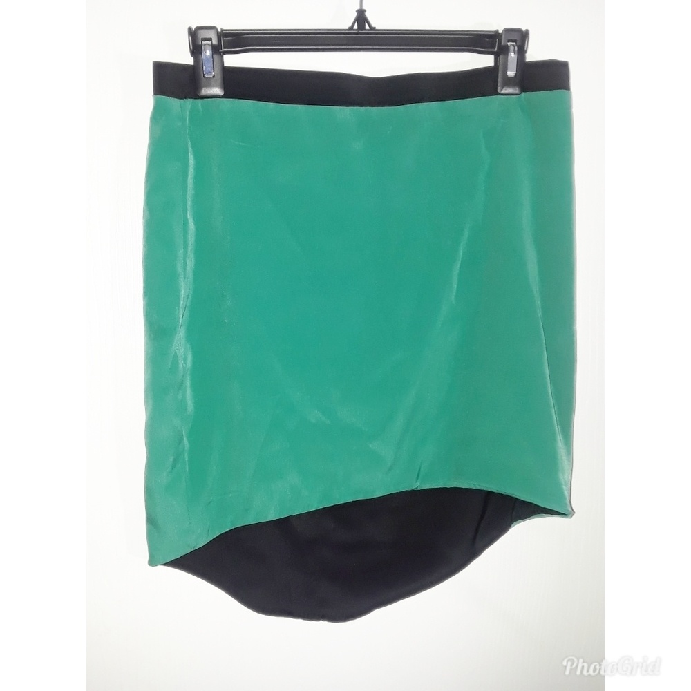 Silky hi-lo skirt